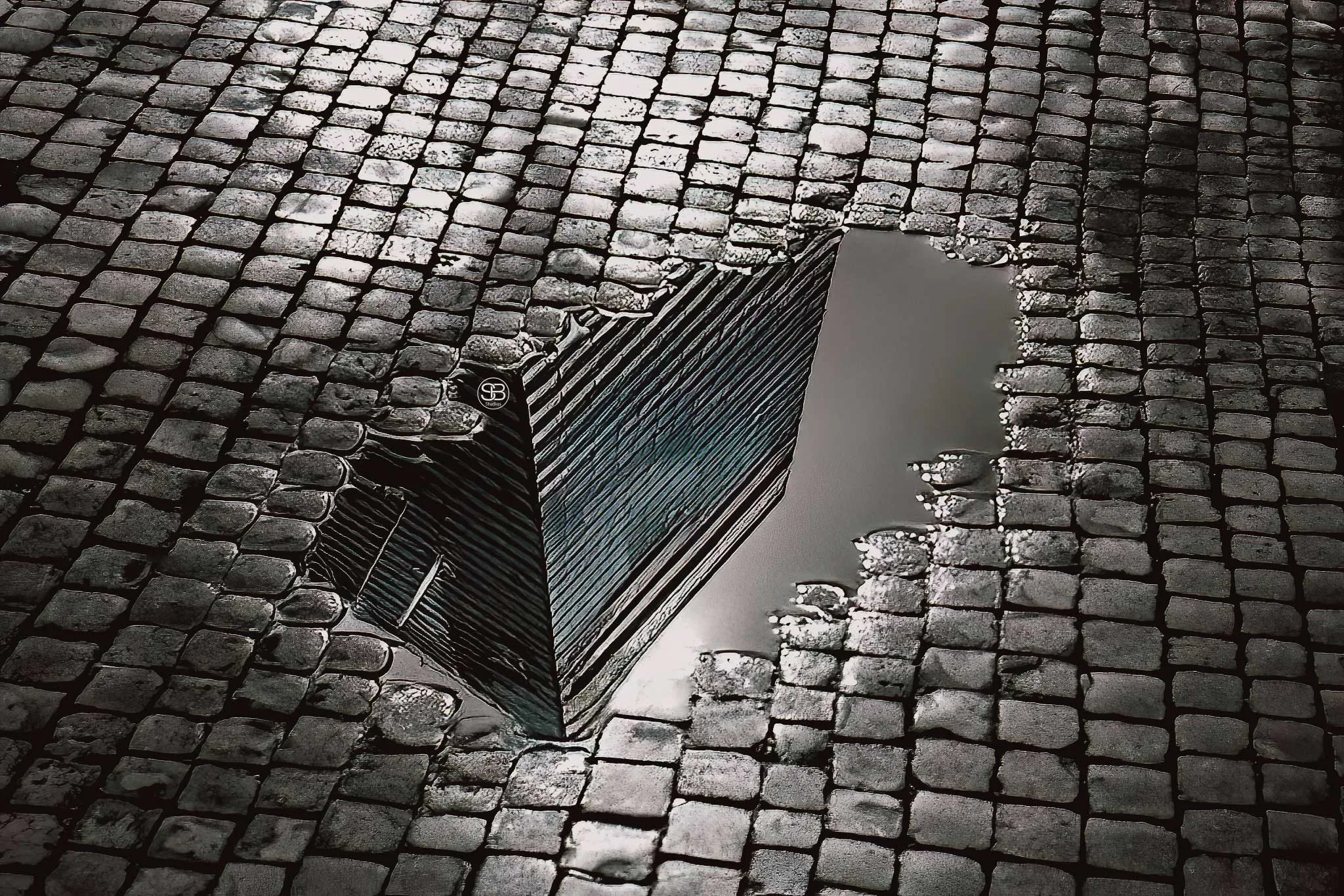 Oblivion’s-Mirror—Ecliptic-Facades-Beneath-the-Cobblestones-by-SB-Studios-2024